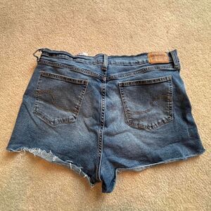 Levi’s Women’s Size 16 Heritage High Rise Denim Shorts